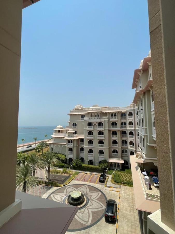 Royal Club By Rvhr, Grandeur Residence Crescent Palm Jumeirah 迪拜 外观 照片