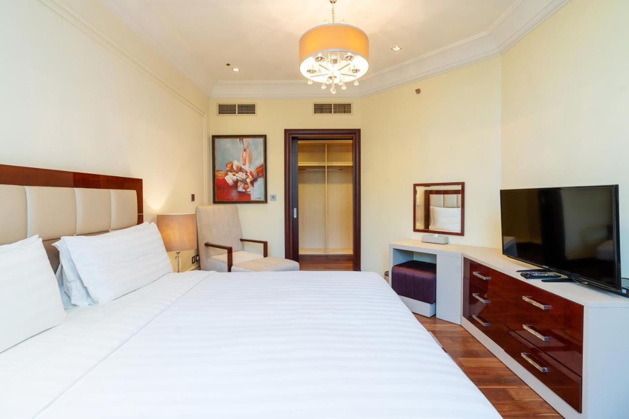 Royal Club By Rvhr, Grandeur Residence Crescent Palm Jumeirah 迪拜 外观 照片