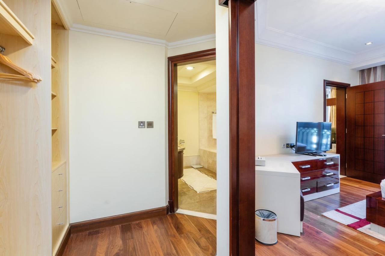 Royal Club By Rvhr, Grandeur Residence Crescent Palm Jumeirah 迪拜 外观 照片