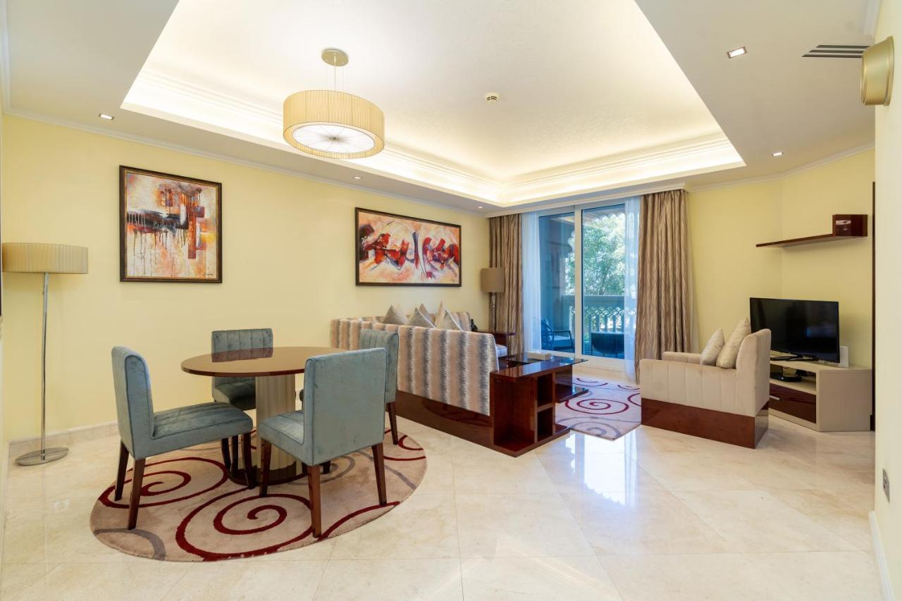 Royal Club By Rvhr, Grandeur Residence Crescent Palm Jumeirah 迪拜 外观 照片