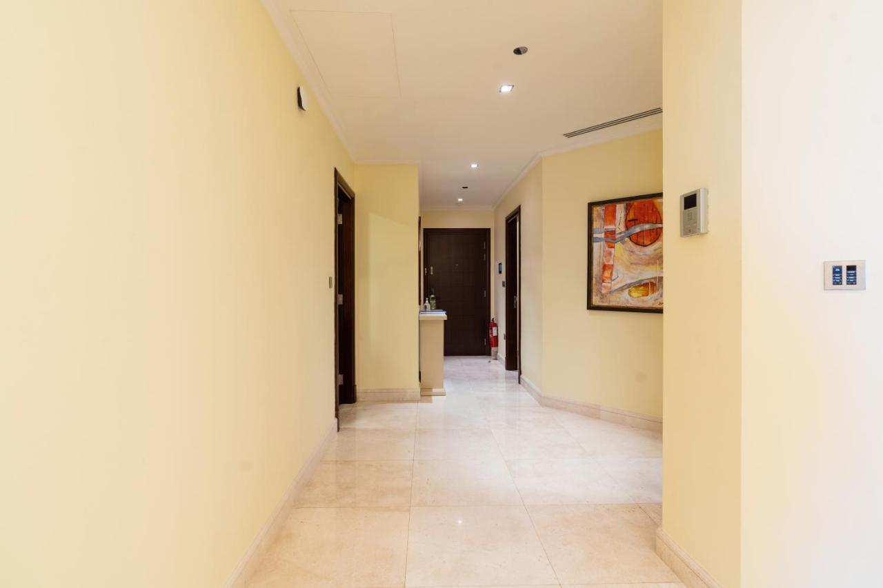Royal Club By Rvhr, Grandeur Residence Crescent Palm Jumeirah 迪拜 外观 照片