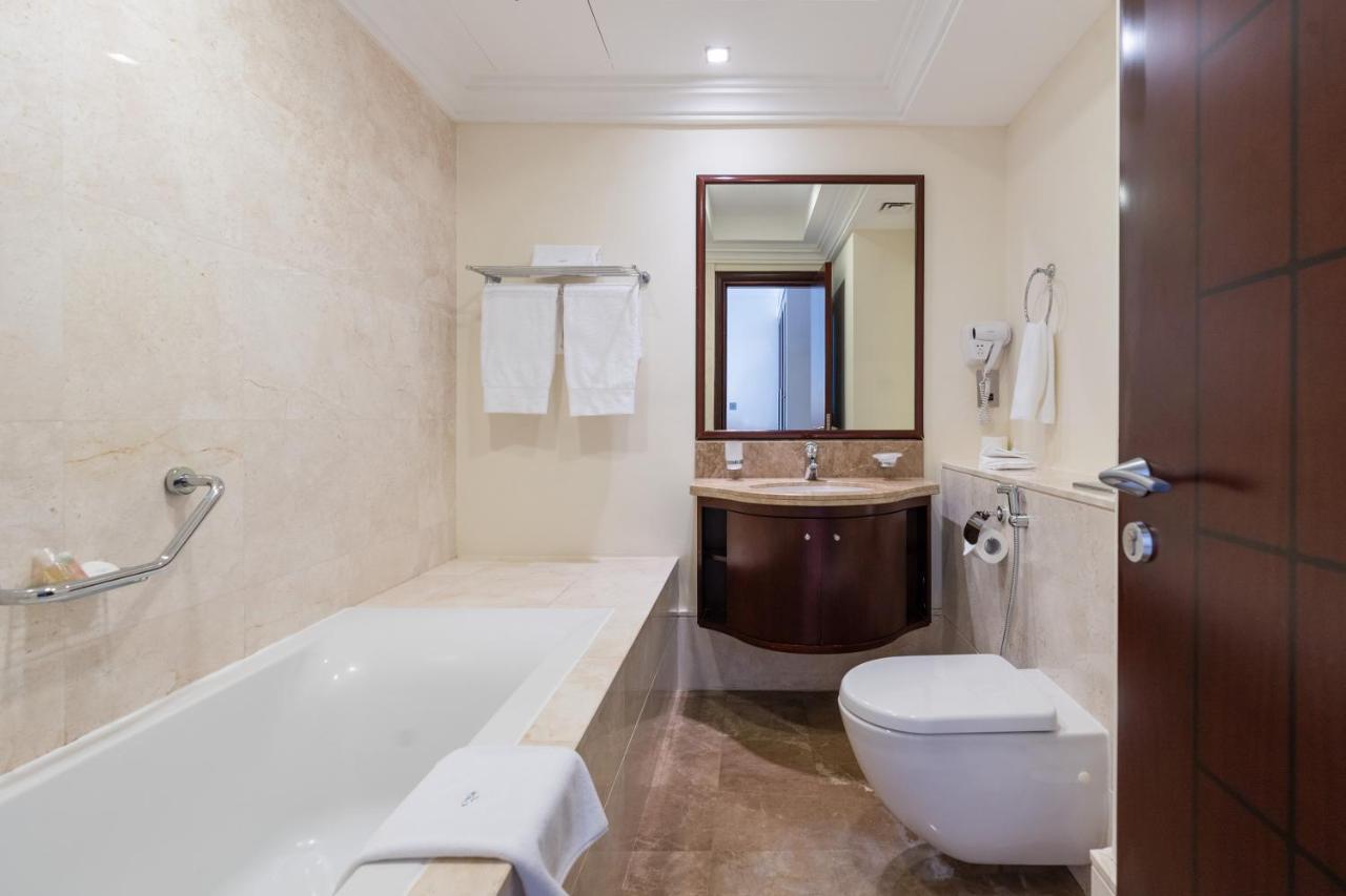 Royal Club By Rvhr, Grandeur Residence Crescent Palm Jumeirah 迪拜 外观 照片