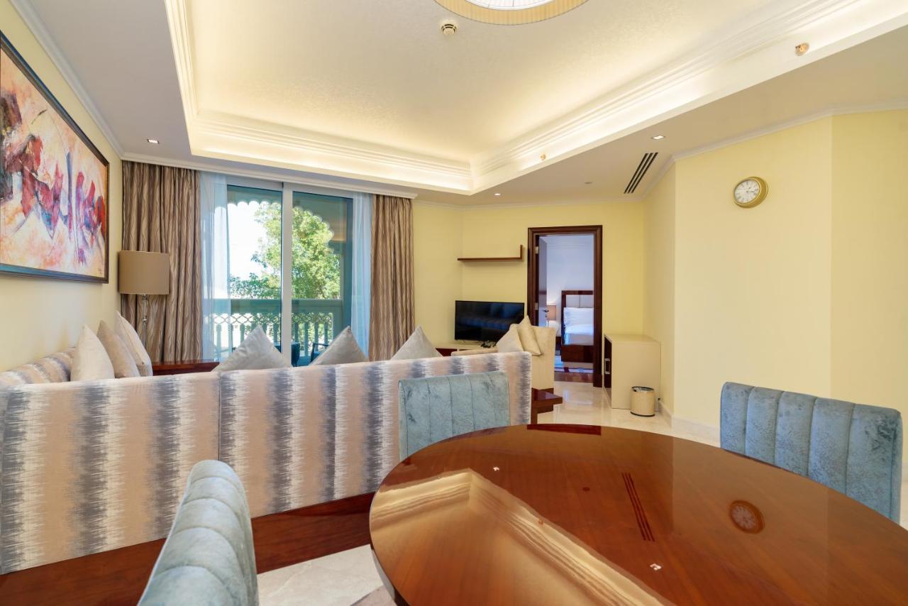 Royal Club By Rvhr, Grandeur Residence Crescent Palm Jumeirah 迪拜 外观 照片
