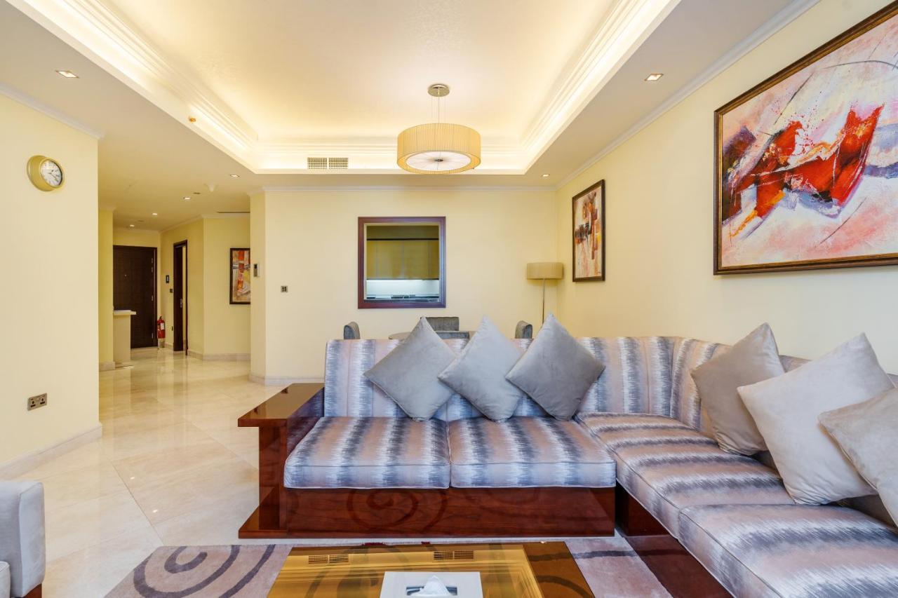 Royal Club By Rvhr, Grandeur Residence Crescent Palm Jumeirah 迪拜 外观 照片