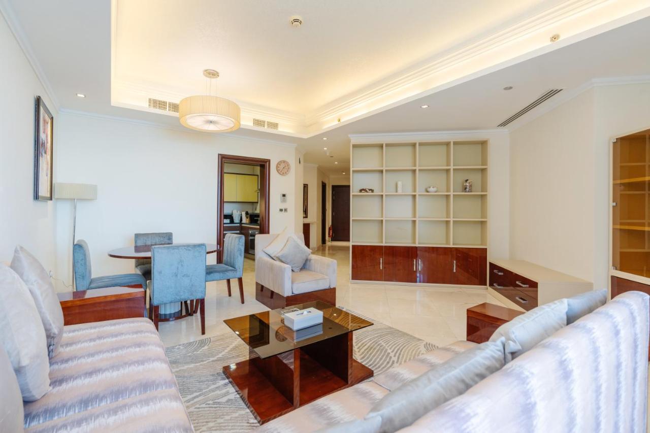 Royal Club By Rvhr, Grandeur Residence Crescent Palm Jumeirah 迪拜 外观 照片