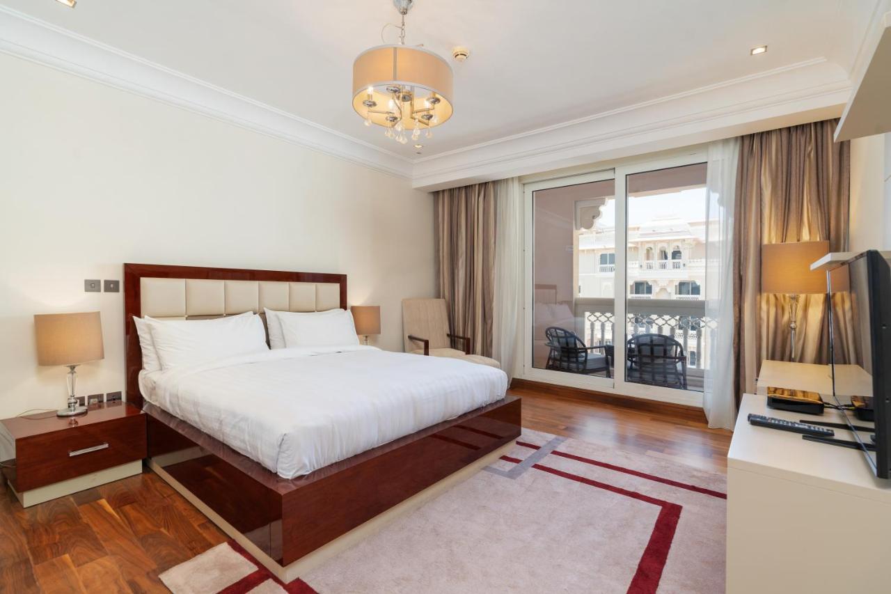 Royal Club By Rvhr, Grandeur Residence Crescent Palm Jumeirah 迪拜 外观 照片